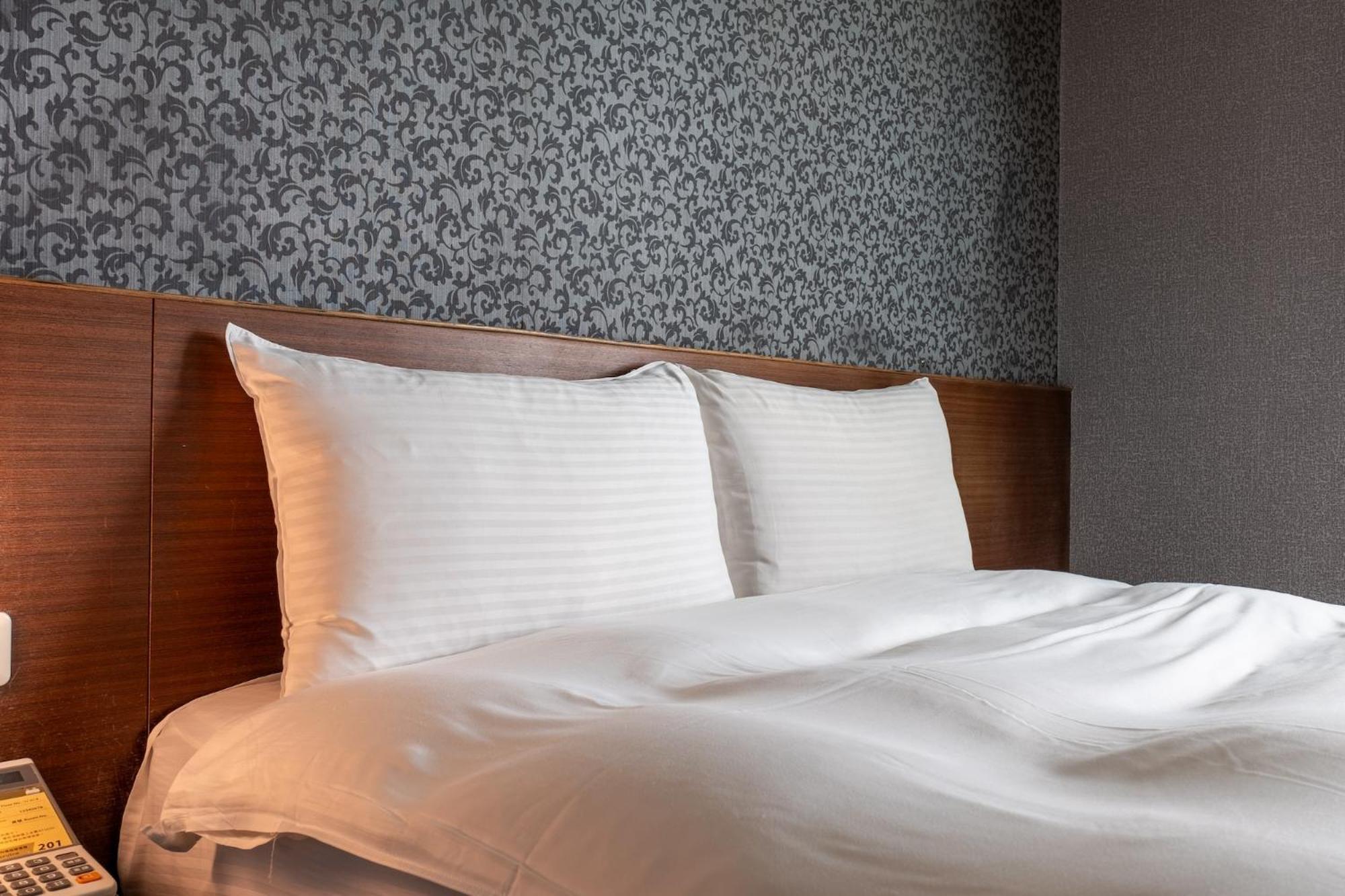 The Galerie Hotel Тайджун Екстериор снимка